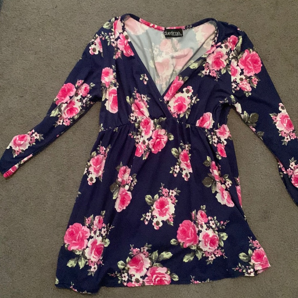 Duettime Maternity brand top. Super cute and comfy!